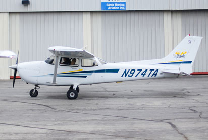 standard-category-airplanes-N974TA-cessna-skyhawk
